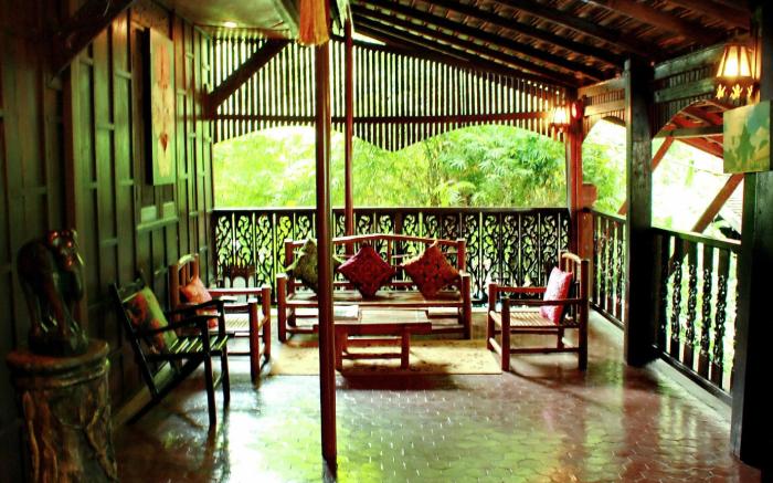 Club One Seven Gay Men Hotel Chiang Mai