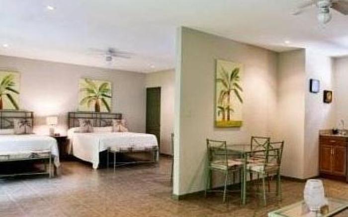 Hotel Plaza Yara