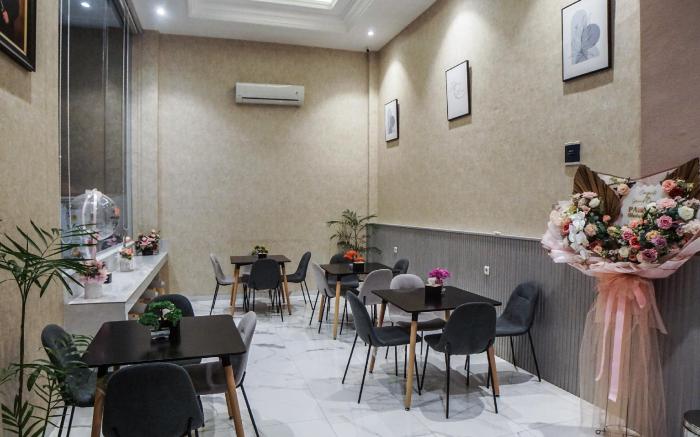 SUPER OYO Capital O 92066 Papakoel Hotel & Cafe