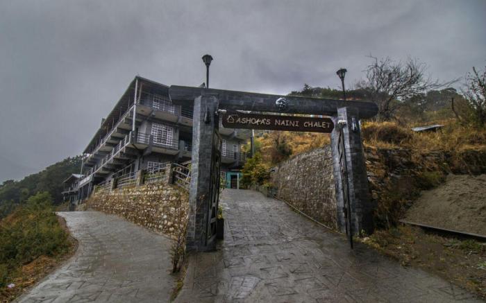 NAINI CHALET RESORT