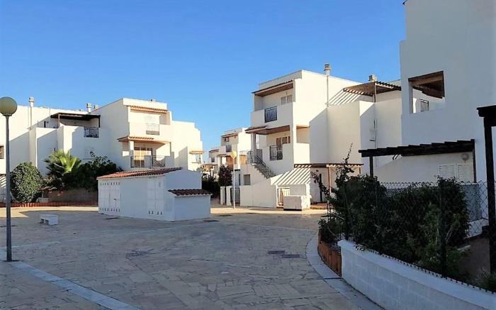 Apartment in Spain with Beach Access