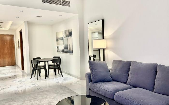 Stunning 1Bedroom with balcony in Al Habtoor city 