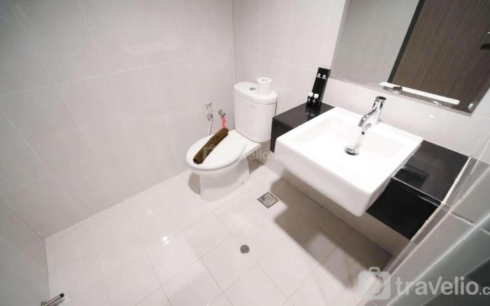 Best Location and Comfy 1BR at Praxis By Travelio