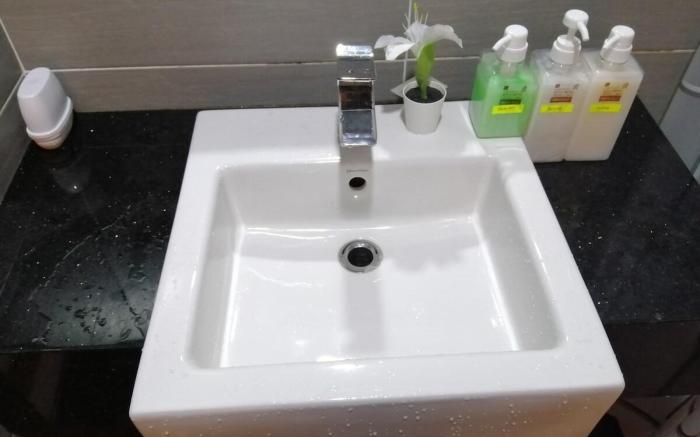 B23~KSL Mall~Bathtub ~ Netflix ~ Pool View ~ 5 pax