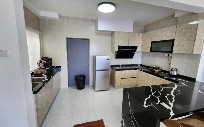 The Garden Emerald Avenue (6Pax) 910 (Wifi)