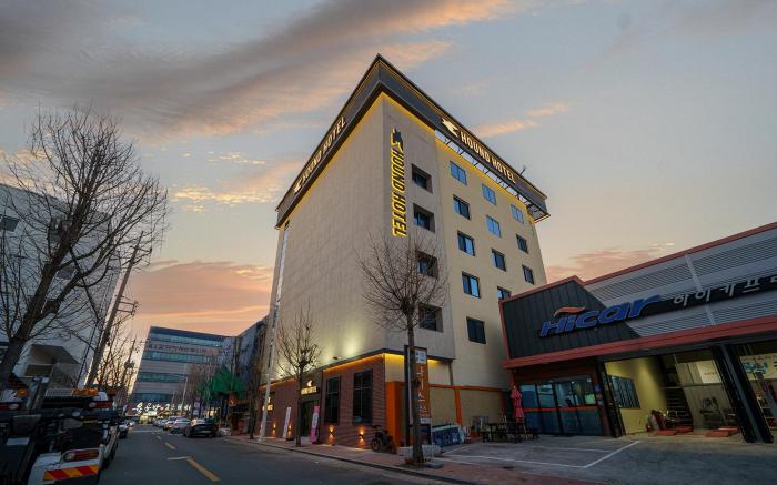 Hound Hotel Daegu Seongseo
