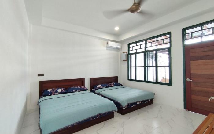 Latest 10pax 3Rooms WiFi & Washer- Grd Floor