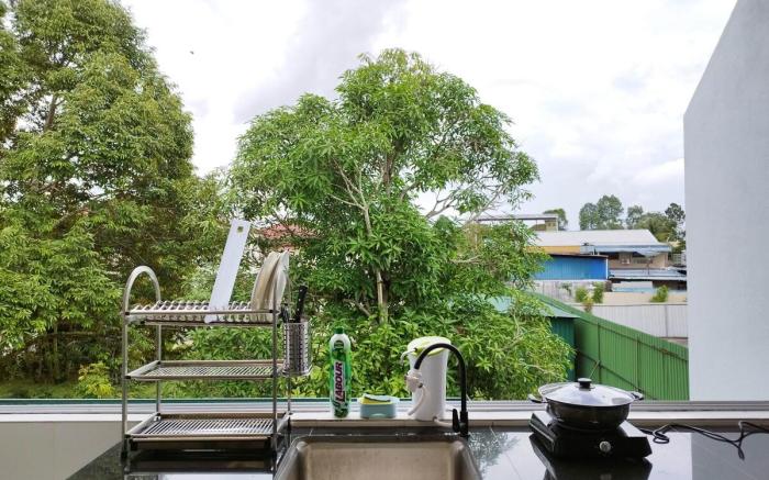 Nanyang 10 pax -1st Floor Free Wifi & Washer