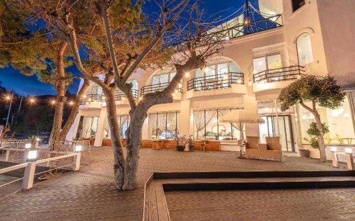 rise hill oceanview pension