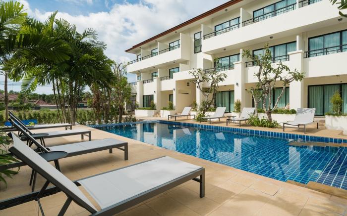 Hill Myna Holiday Park & Cafe