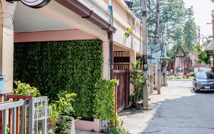 Baan Mee Suk Ayutthaya