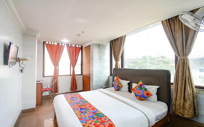 FabHotel Raj Darbar - Nr. Kolkata Airport