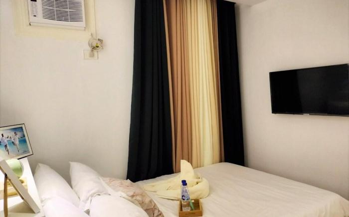 Portovita Tower 1 BR Unit with Balcony in Cubao QC