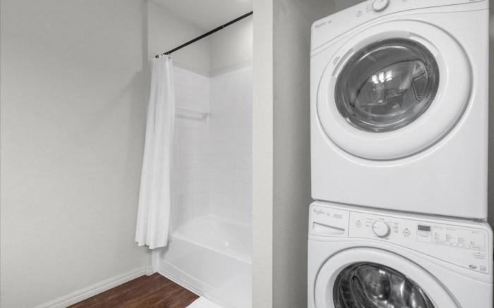 Bedrooms  2 Bathrooms  Lucaya Village 22-103