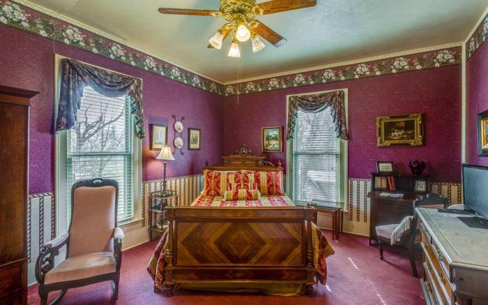 Four Winds Victorian Venue & Suites LLC