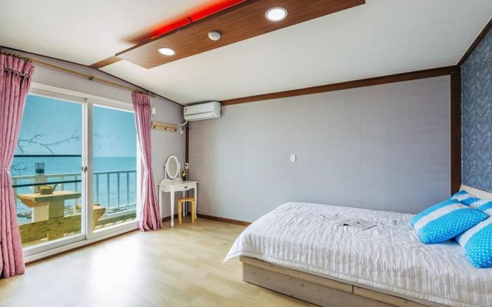 Yeongdeok Blue Pension