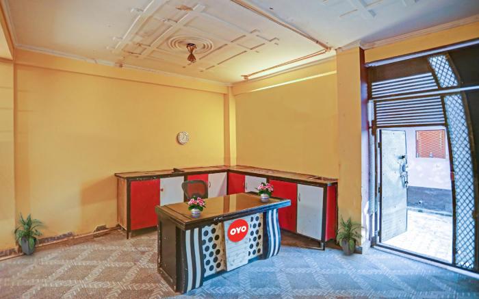 Hotel O by OYO Crossing Hotel Ghaziabad Railway Station