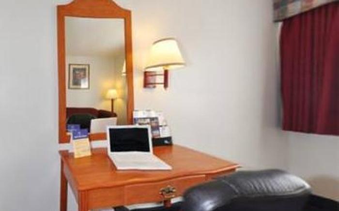 Best Western Pineywoods Inn