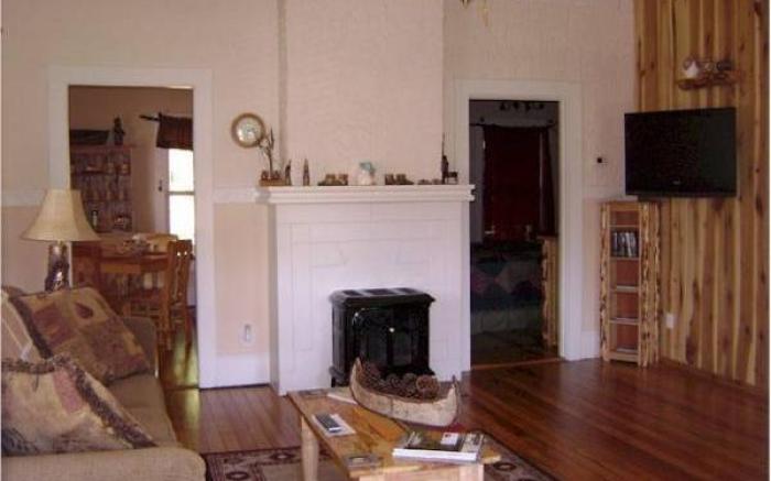 Calhoun House Inn & Suites