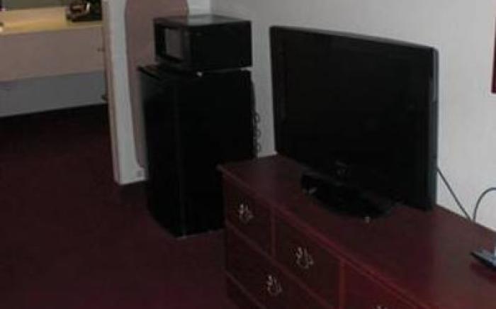 Executive Inn & Suites West Columbia
