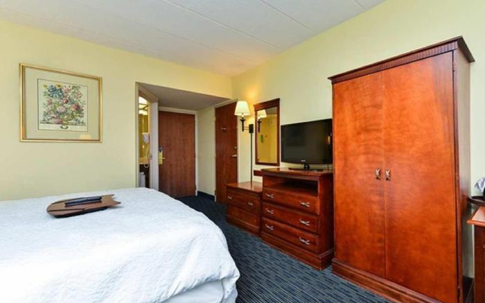 Hampton Inn & Suites Valley Forge/Oaks