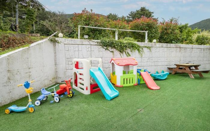 Geoje Theview Kids Poolvilla