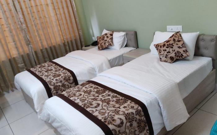 RG's THE 4TH RESIDENCY