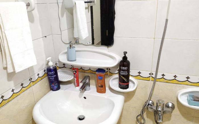 Private Studios with Kitchen in Meena bazar