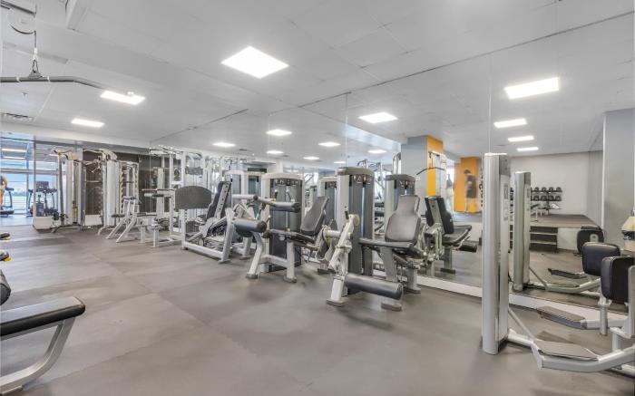 High rise Charm on the Bay