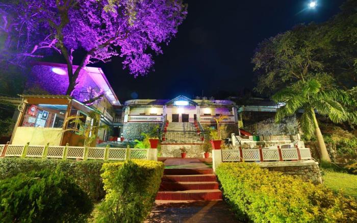 Hotel Chandravilas