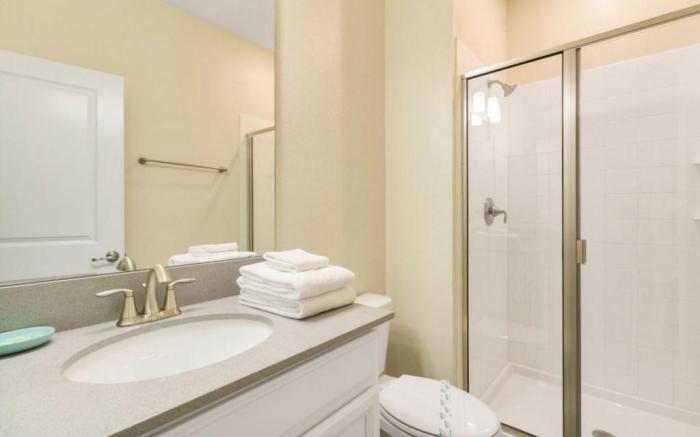 Bedrooms  3 Bathrooms  Storey Lake 4853 RC
