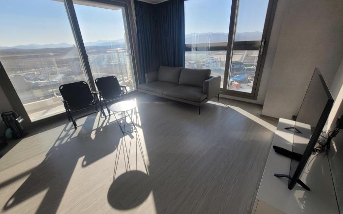 Goodstay Gangneung half ocean view suite  SaCheon