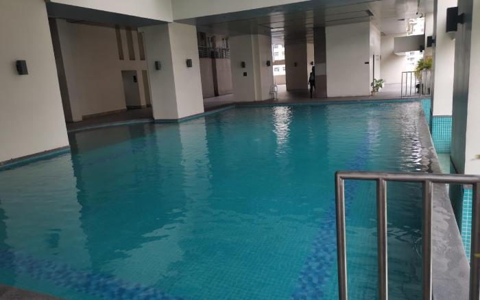 VICTORIA DE MAKATI 2 BEDROOM UP&DOWN CONDO