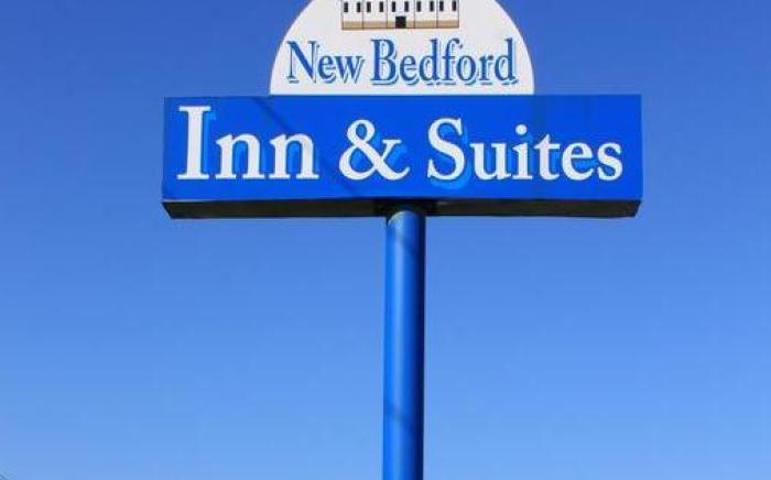 Whalers Inn and Suites