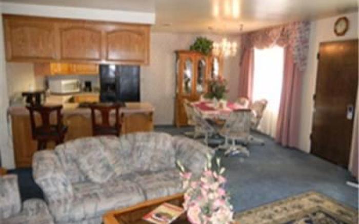Oakridge Inn