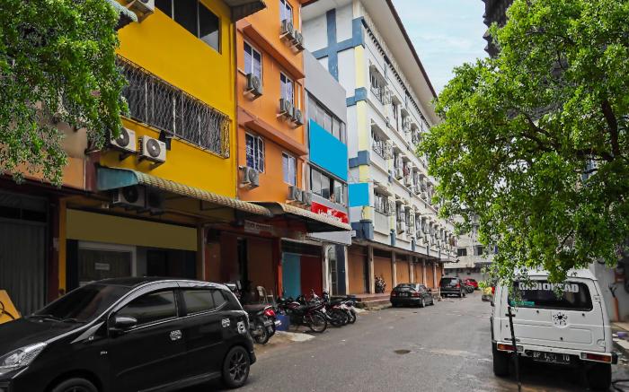 OYO 92195 Pelangi House 789 Syariah