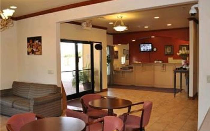 Boca Chica Inn and Suites