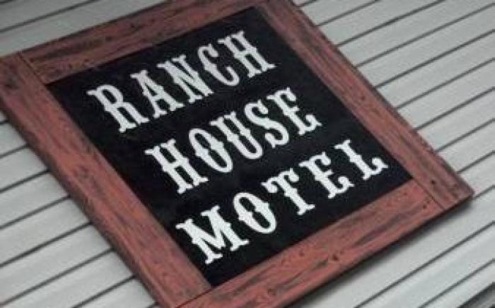 Buffalo Chip's Ranch House Motel
