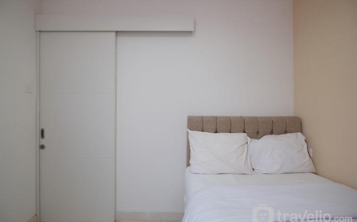 Comfort and Homey 2BR at Sentul Tower By Travelio