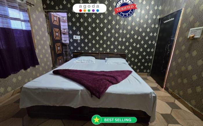 Goroomgo Anand Guest House Mathura