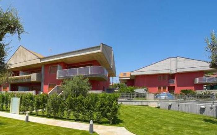 Catania Hills Residence