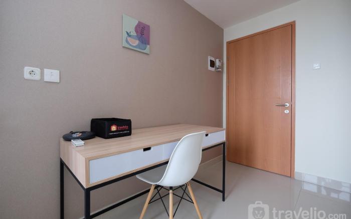 Nice 2BR 26th Floor Evenciio Margonda By Travelio
