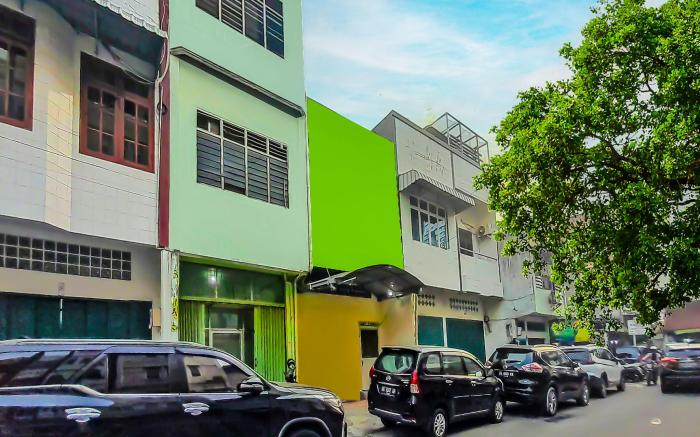 SPOT ON 92236 Kediri Family Homestay