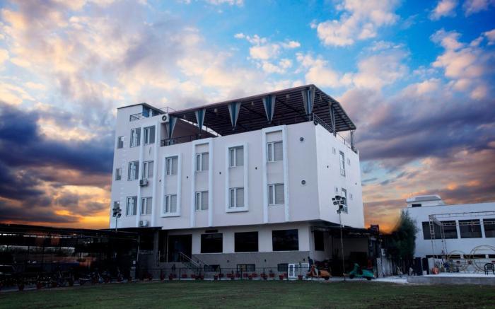 Hotel Bhairav Bagh & Restaurant