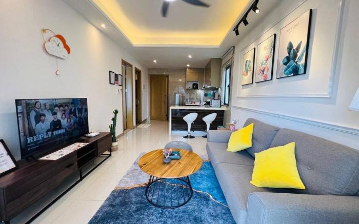 R&F City View 1BR of Dual Key By Anju