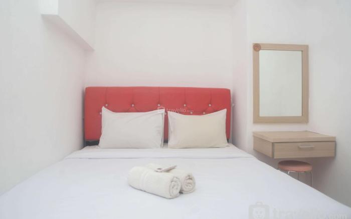 Cozy & Nice 1BR Bassura City Apartment By Travelio