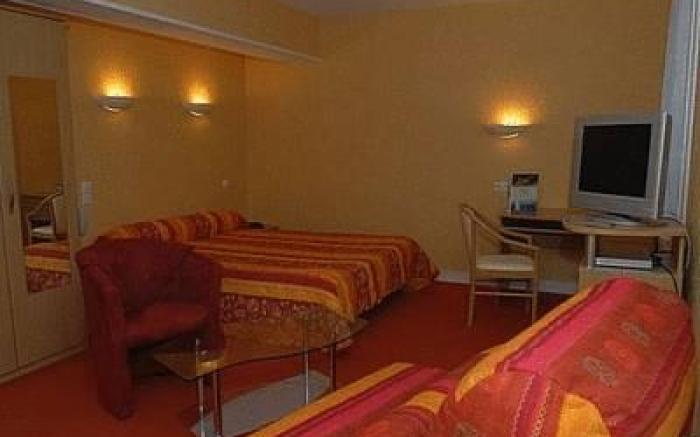 Logis Hotel Restaurant Du Commerce