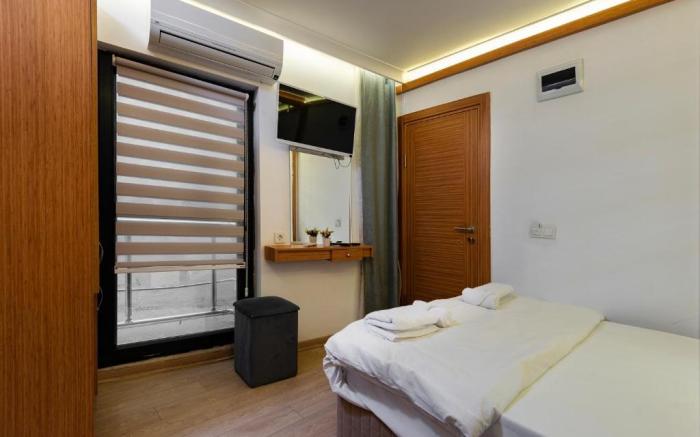 Seven Rooms Oldcity Hotel