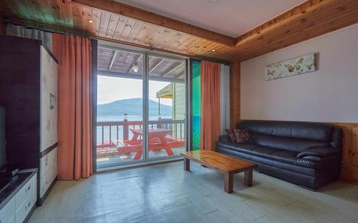 Taean Rainbow Pension