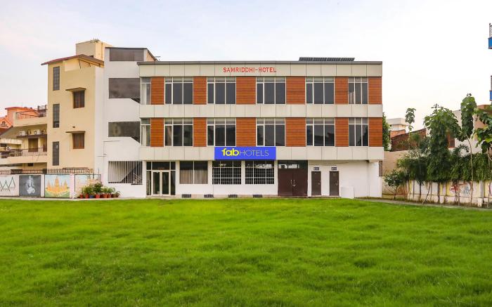 Via Samriddhi - Varanasi Junction Station